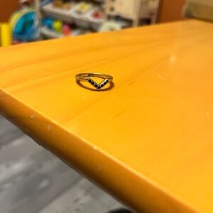 Madewell Gold Chevron Ring with Black Stones size 7